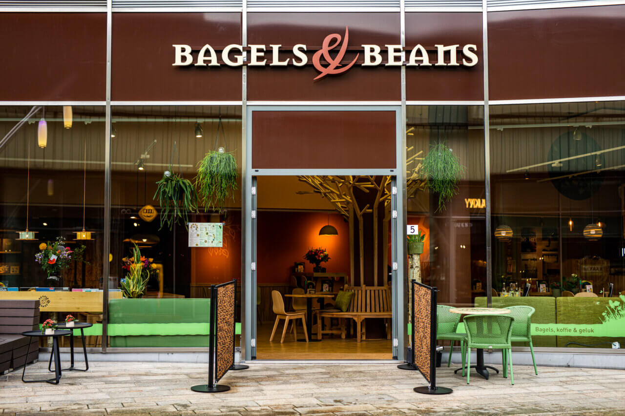 Bagels & Beans Almere buitenkant